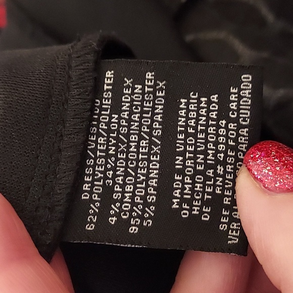 R & M Richards Petite Black and White Geometric Wave Pattern Wide Strap Dress 14 - Picture 7 of 8